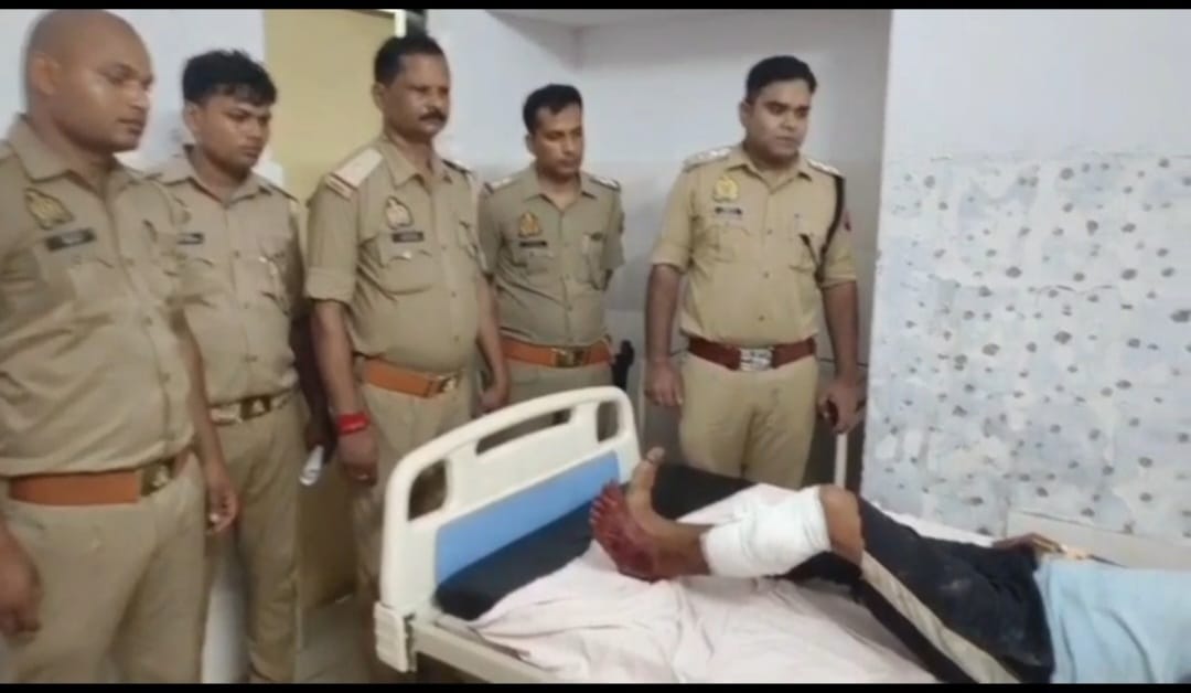चंदौली: इलिया में पुलिस और गौ-तस्करों के बीच मुठभेड़