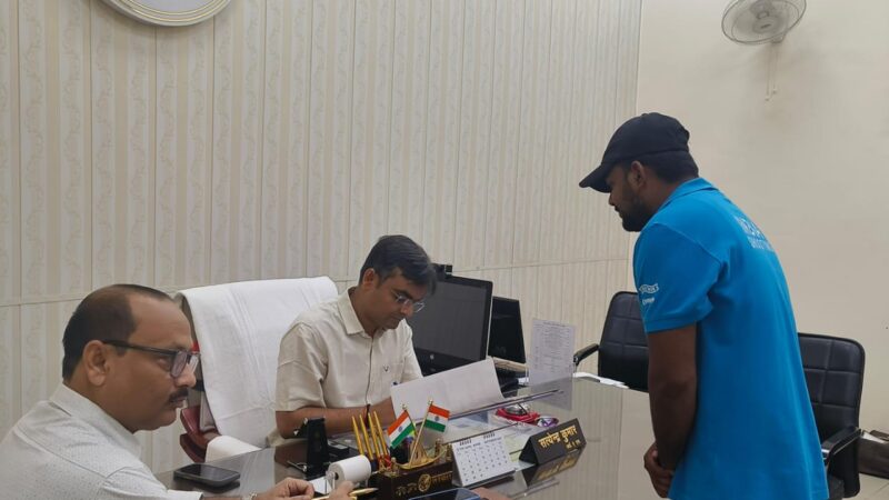 जिलाधिकारी ने जनता दर्शन में समस्याओं के त्वरित निस्तारण के दिए निर्देश