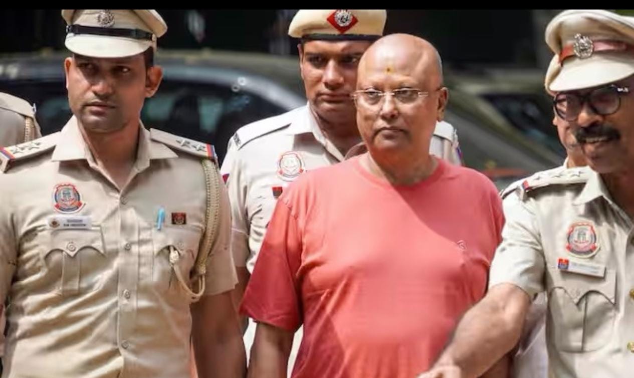 दिल्ली: चैतन्यानंद सरस्वती पर यौन शोषण के आरोप, पूछताछ में झूठ और असहयोग
