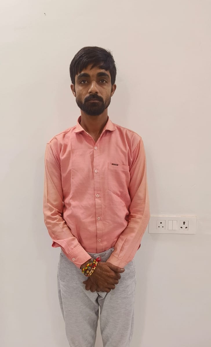 एसटीएफ : चोरी की महिंद्रा थार के साथ सरगना गिरफ्तार, साथी फरार