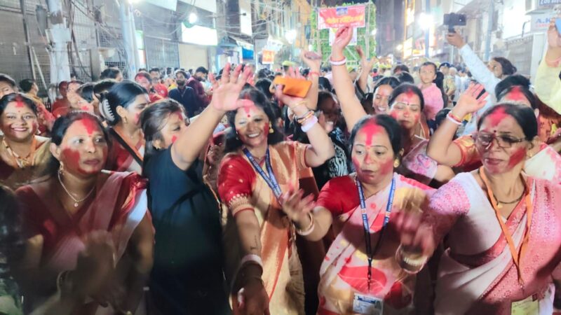 गोल्डन स्पोर्टिंग क्लब का भव्य विसर्जन समारोह