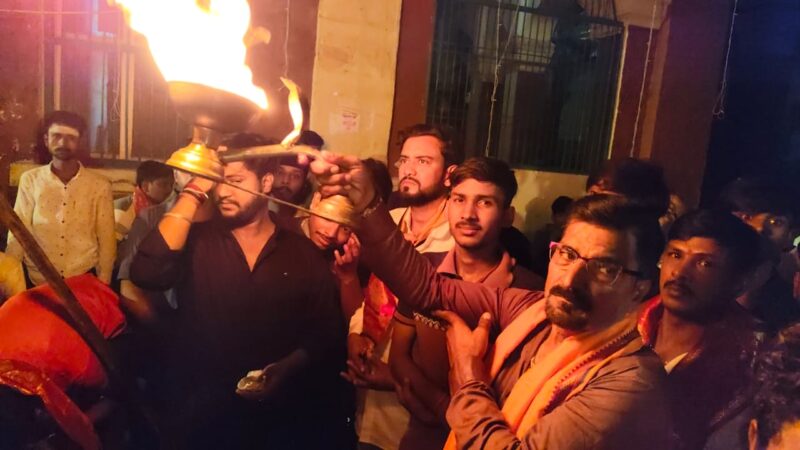 सनातन धर्म इंटर कॉलेज दुर्गा पूजा समिति का भव्य विसर्जन