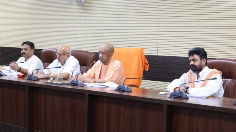 मुख्यमंत्री का दौरा: अवैध कब्जे हटाने, विकास कार्यों और कानून व्यवस्था पर जोर