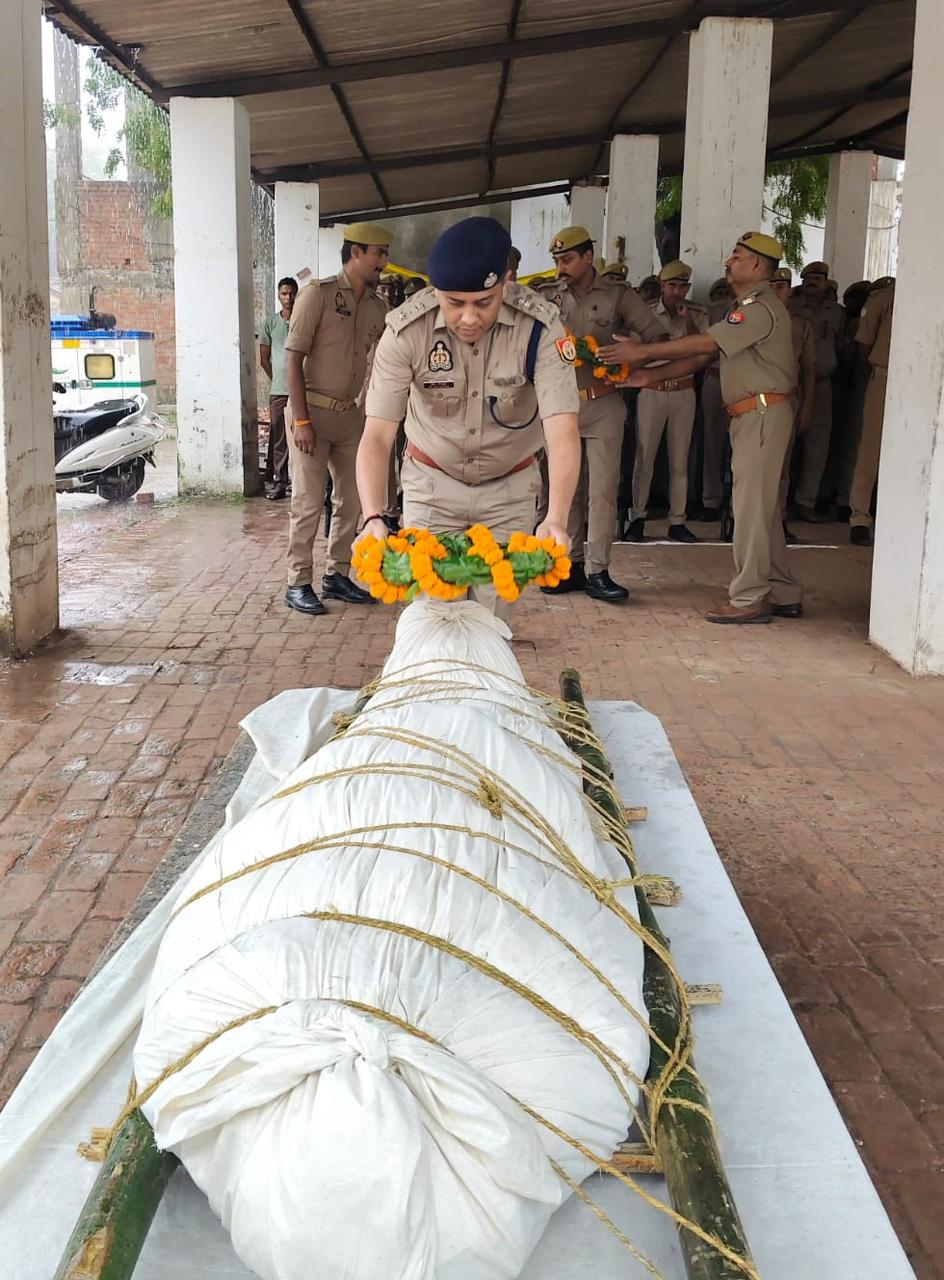 जौनपुर: मुख्य आरक्षी का हार्टअटैक से निधन