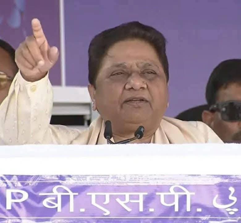 लखनऊ : कांशीराम जयंती पर रिकॉर्ड तोड़ भीड़