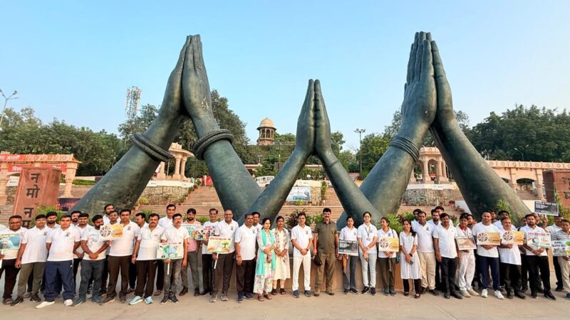 भारत के जन जन तक चिट्ठियों पार्सलों के साथ भावनायेंपहुचाता है इंडिया पोस्ट: कर्नल विनोद