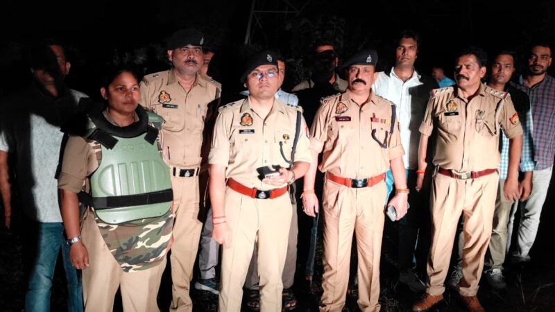 सोनभद्र : पुलिस मुठभेड़ में लूट और छेड़खानी के तीन बदमाशों को लगी गोली, गिरफ्तार