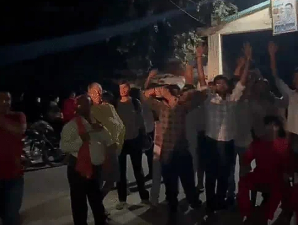 देवरिया : राम बारात के दौरान राम-लक्ष्मण बने कलाकारों की पिटाई, 7 घायल