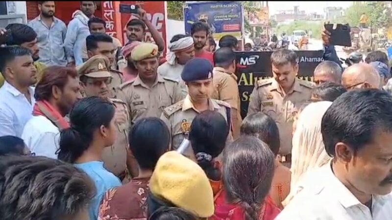 मारुति नगर में 6 महीने से सीवर का गंदा पानी सड़कों पर
