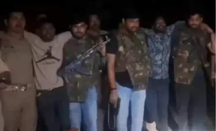 झांसी में महाराष्ट्र के बदमाशों का एनकाउंटर, दो घायल, तीसरा सरेंडर