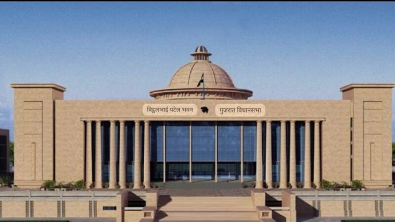 गुजरात में मंत्रिमंडल में बड़ा फेरबदल: सीएम भूपेंद्र पटेल को छोड़कर सभी 16 मंत्रियों ने इस्तीफा सौंपा, कल शपथ ग्रहण समारोह