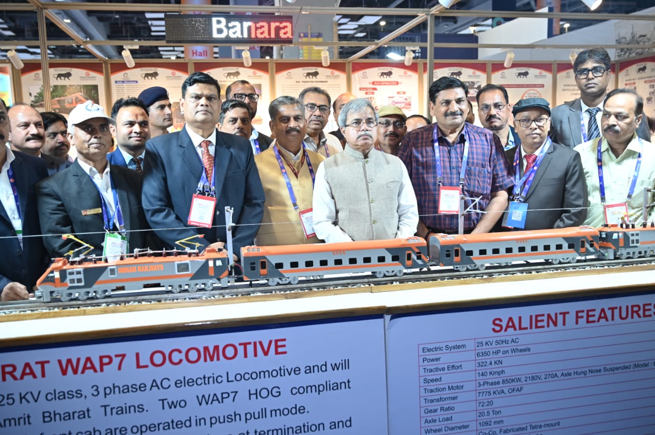 बरेका मंडप ने IREE-2025 में बिखेरी तकनीकी नवाचार की चमक