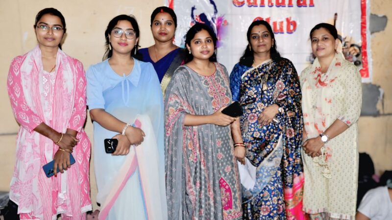 हरिश्चंद्र स्नातकोत्तर महाविद्यालय में दीपावली के उपलक्ष्य में रंगोली प्रतियोगिता