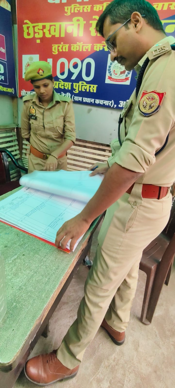 वाराणसी: डीसीपी गोमती ज़ोन ने किया थाना राजातालाब का औचक निरीक्षण