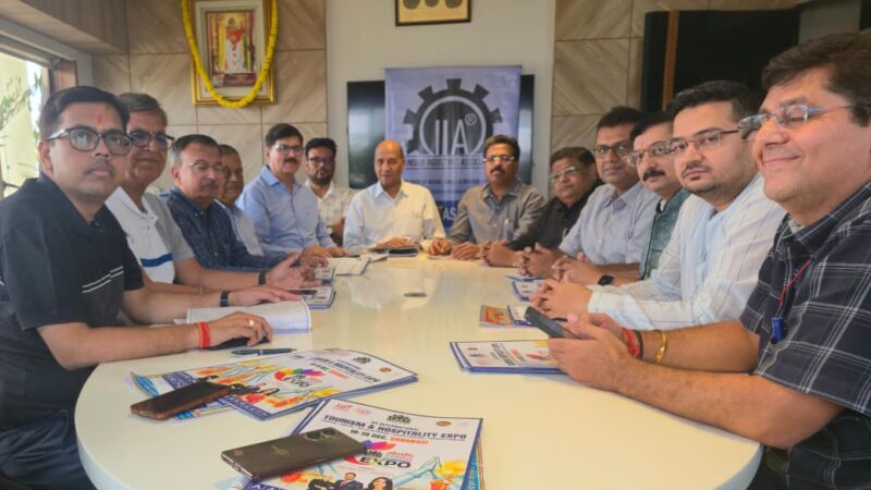 काशी की जीडीपी बढ़ाएगा आईआईए इंटरनेशनल टूरिज्म एंड हॉस्पिटैलिटी एक्सपो 2025 इन्वेस्ट यूपी उद्योग व पर्यटन विभागों की भागीदारी सुनिश्चित