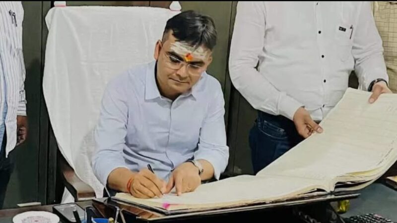 बाढ़ प्रभावित 4300 किसानों को 99.34 लाख का मुआवजा