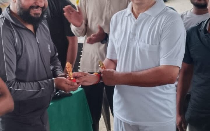 Chandauli News: रन फॉर यूनिटी में सैयदराजा थाना प्रभारी विंदेश्वर पांडेय अव्वल, लौह पुरुष जयंती पर दिखा फिटनेस का जोश