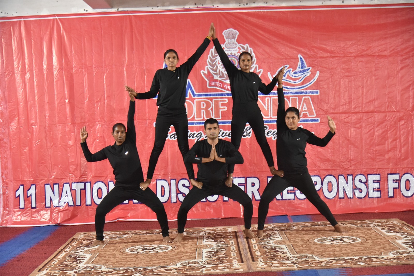 एनडीआरएएफ वाराणसी में अंतर-बटालियन वॉलीबॉल एवं योग प्रतियोगिता शुरू