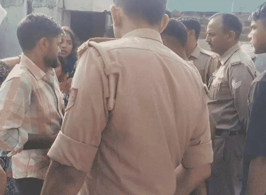 बागपत में मस्जिद परिसर में तिहरा हत्याकांड: मौलाना की पत्नी व दो बेटियों की बेरहमी से हत्या