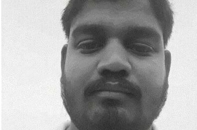 युवक ने वीडियो कॉल पर फिनायल पीकर दी जान