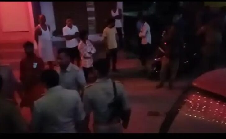 किरायेदारों के बीच चाकूबाजी, दो घायल