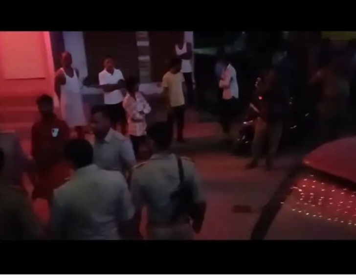 किरायेदारों के बीच चाकूबाजी, दो घायल