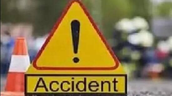 वाराणसी: डंपर की टक्कर से साइकिल सवार युवक की मौत