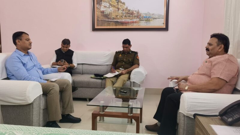 देव दीपावली पर गंगा घाटों से 15 मीटर तक छोटी नावें आरक्षित