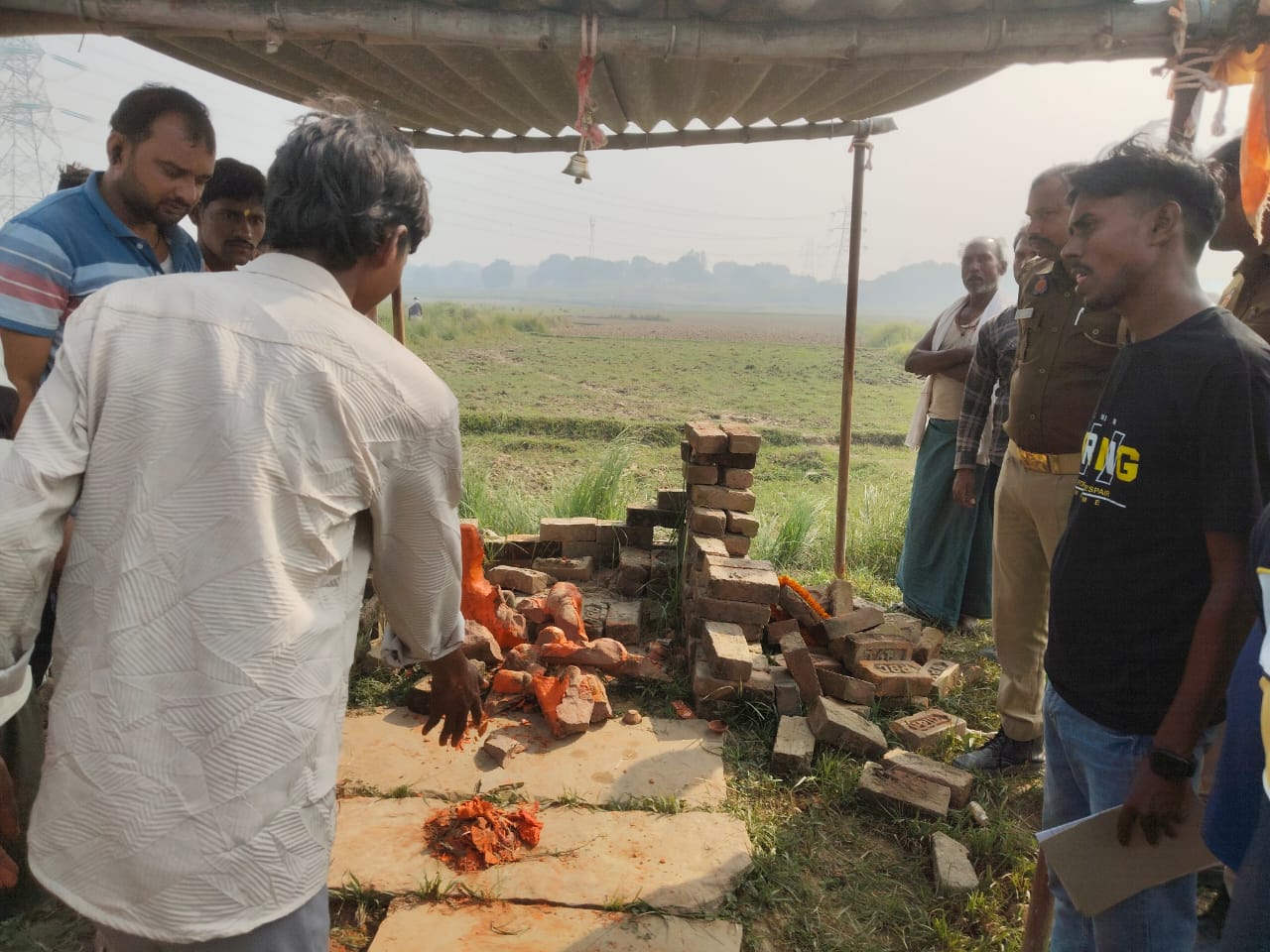 पिपरी गांव में हनुमान मूर्ति तोड़ने वाले अज्ञात दुराचारी, ग्रामीणों में आक्रोश