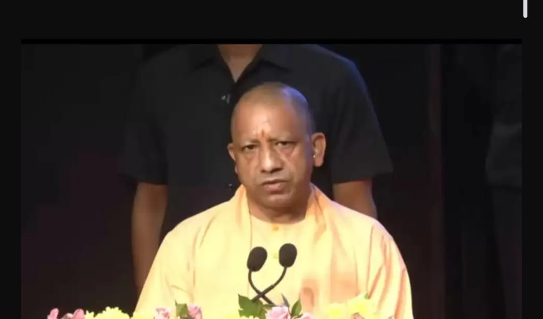 वंदे मातरम् की 150वीं वर्षगांठ पर बोले सीएम योगी : “यह गीत राष्ट्रमाता के प्रति कर्तव्यों का आह्वान”