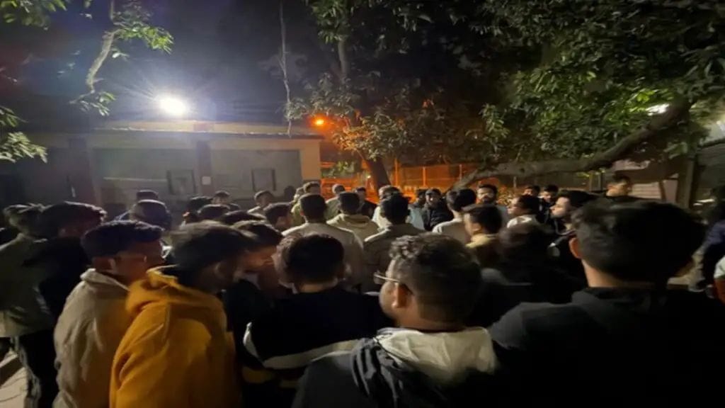 बीएचयू में जूनियर डॉक्टरों की पिटाई