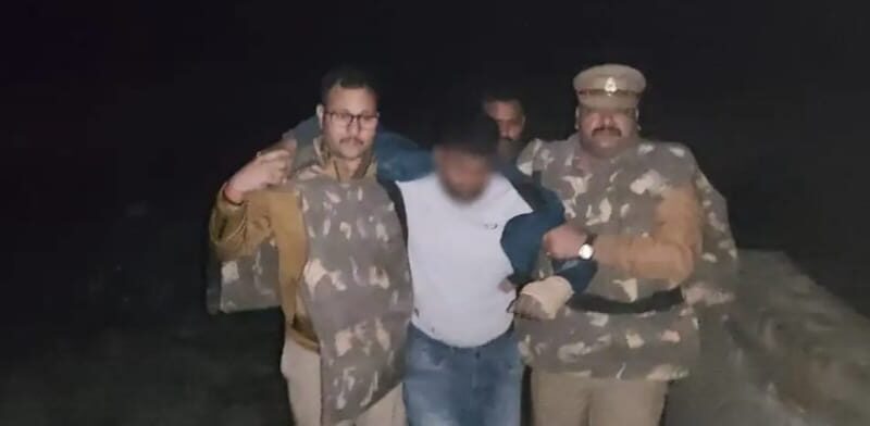 पुलिस मुठभेड़ में गोतस्कर  घायल, गिरफ्तार