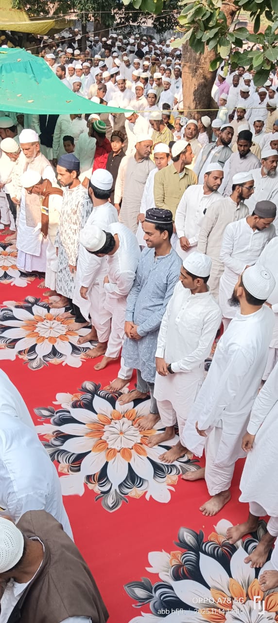 बड़ी ईदगाह पुराने पुल पर पढ़ी गई अगहनी जुमे की नमाज