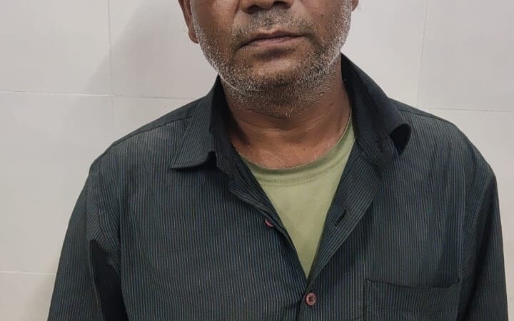 एसटीएफ : 50 हजार का इनामिया बदमाश गिरफ्तार