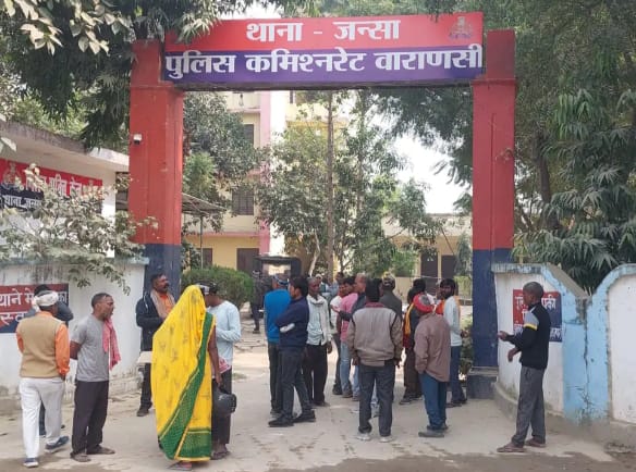 फोन कॉल के बाद घर से निकले युवक की ट्रेन से कटकर मौत