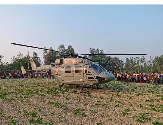 बरेली : वायुसेना के ध्रुव हेलिकॉप्टर की इमरजेंसी लैंडिंग