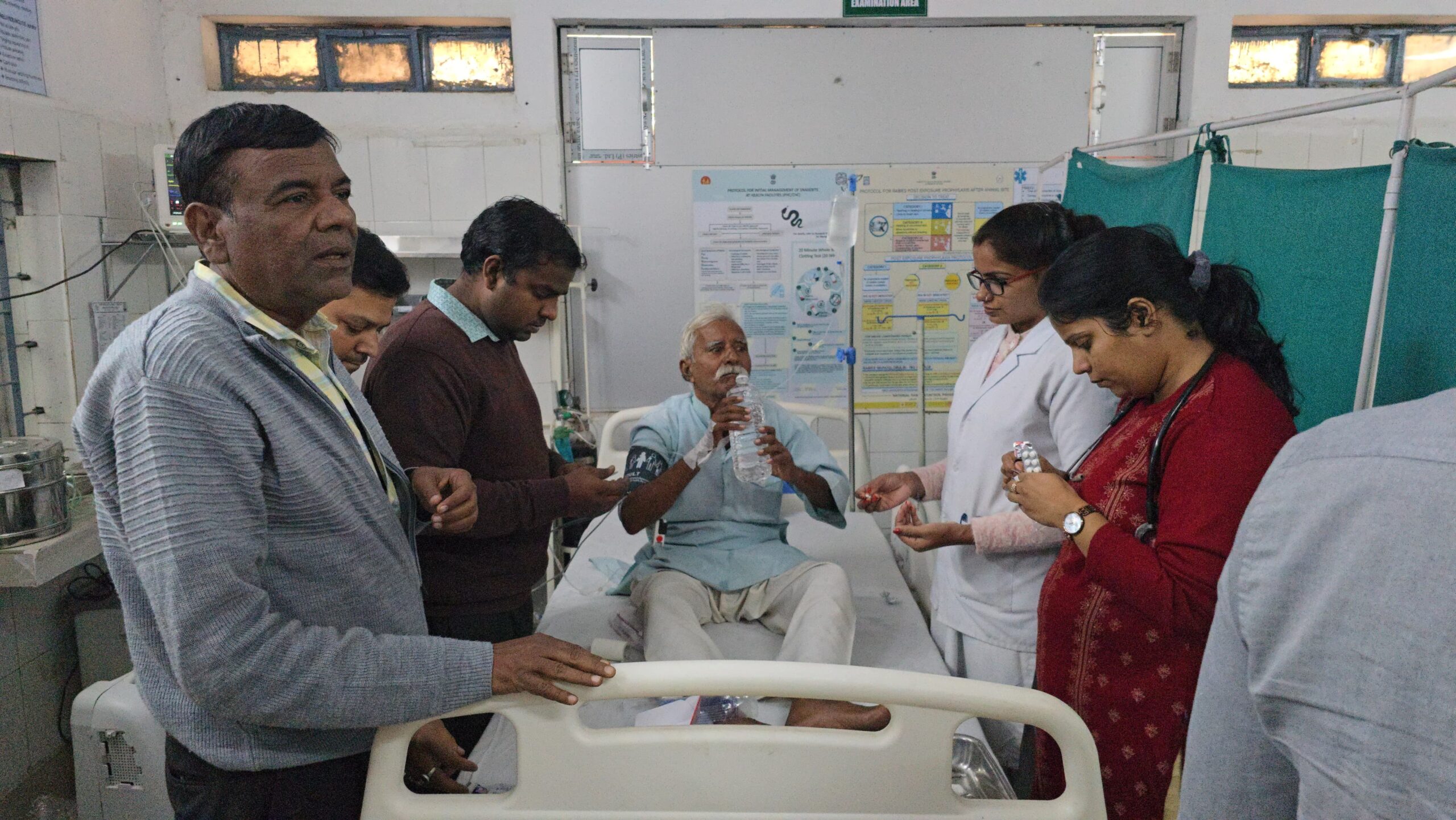 सीएचसी दुर्गाकुंड में पहली बार थ्रॉम्बोलाइसिस से हार्ट अटैक मरीज की बचाई गई जान 