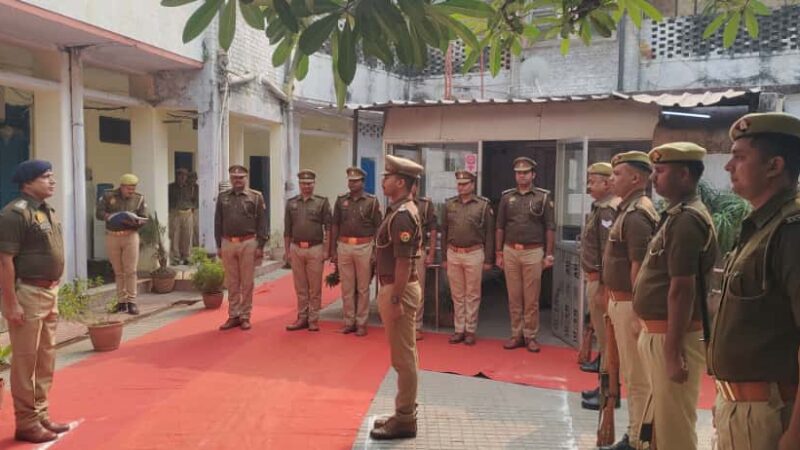 दशाश्वमेध थाने का एसीपी ने किया त्रैमासिक निरीक्षण