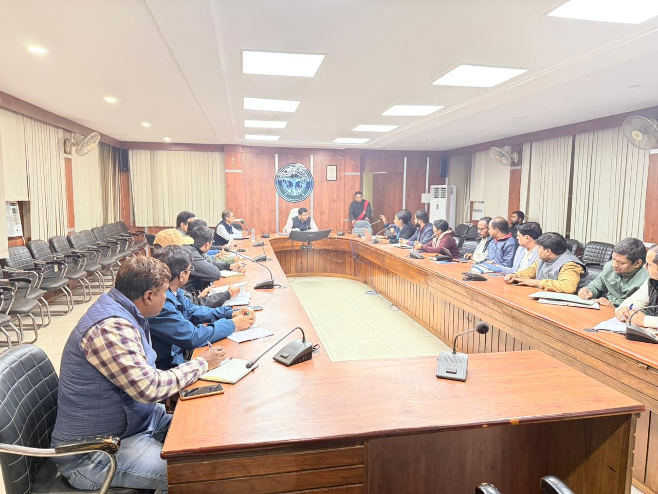 सीडीओ की अध्यक्षता में जिला टास्क फोर्स की बैठक