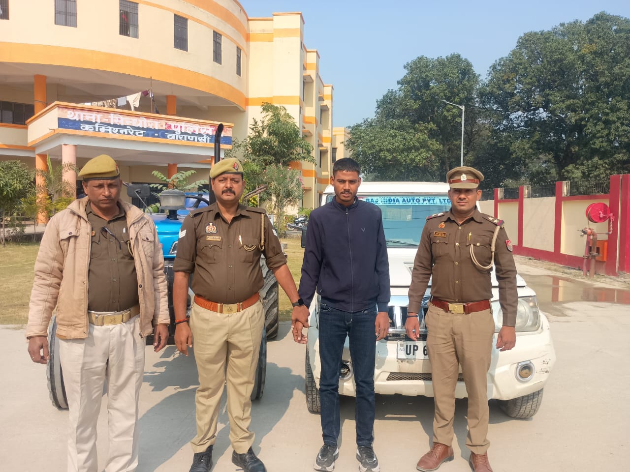 चोरी का ट्रैक्टर-बोलेरो बरामद, एक गिरफ्तार