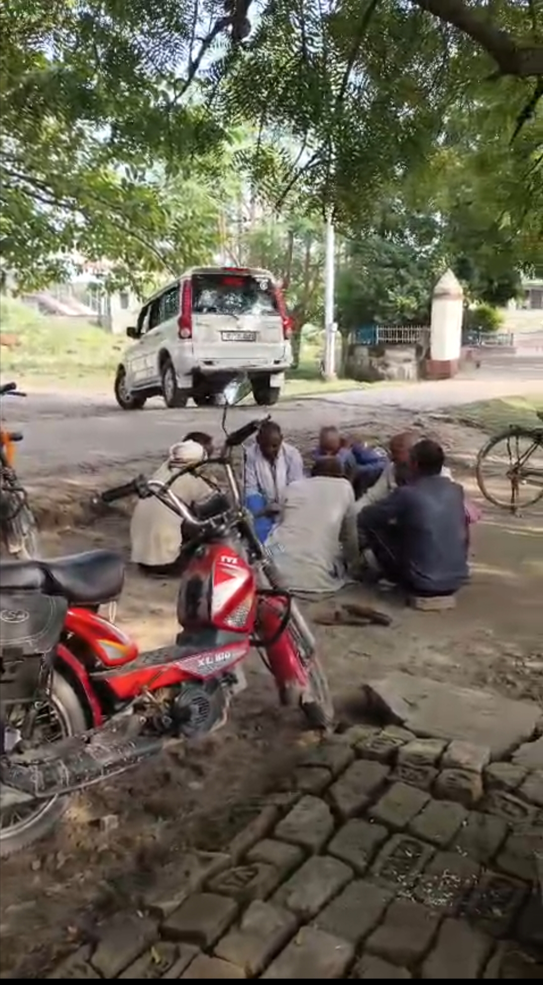 सोशल मीडिया पर वायरल जुआ: पुलिस ने जांच का दावा कर कार्यवाही का किया आश्वासन