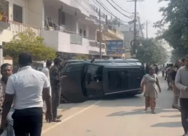 प्रयागराज में डॉक्टर की कार से दर्दनाक हादसा: दो महिलाओं को रौंदा, एक की मौत