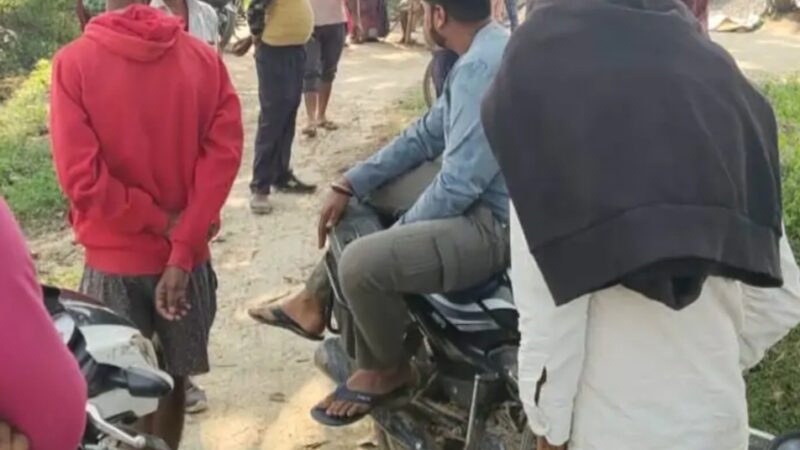 जमीन विवाद में बेटे ने पिता पर किया कुल्हाड़ी हमला