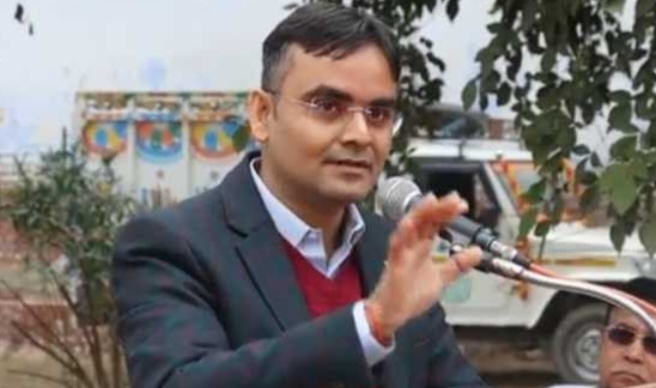 ज्यादा छुट्टी लेने वाले शिक्षक अलर्ट! वाराणसी DM ने शुरू कराई पोर्टल जांच