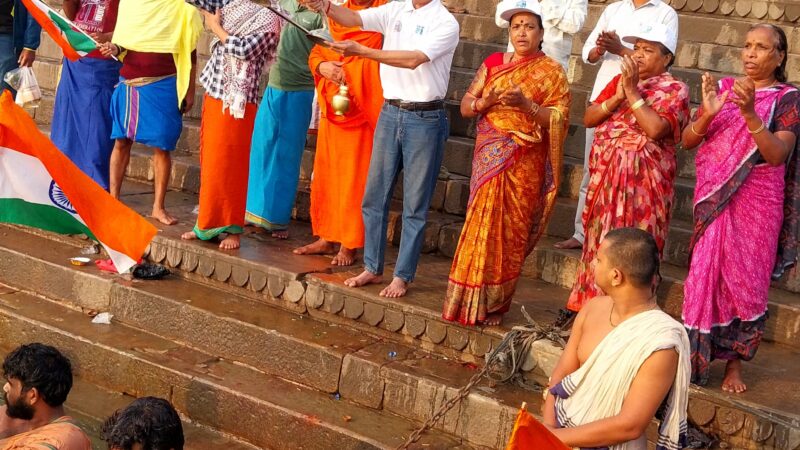 काशी तमिल संगमम 4.0 : तमिल मेहमानों ने केदार घाट पर उतारी मां गंगा की भव्य आरती