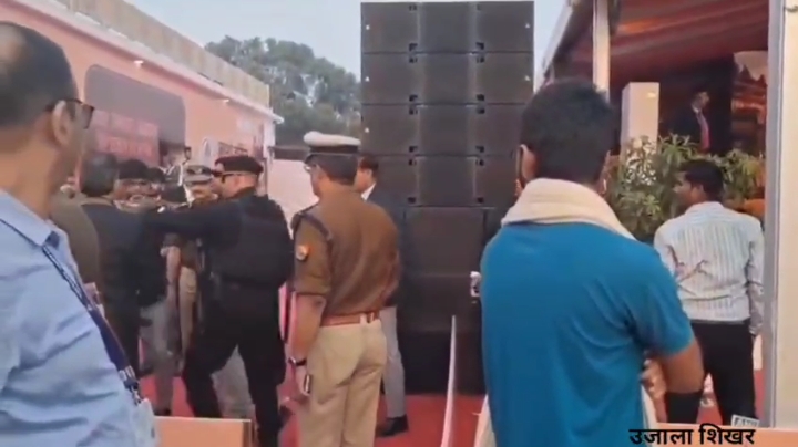 वाराणसीः नमो घाट पर तमिल संगमम में सीएम सुरक्षा में बड़ी  चूक