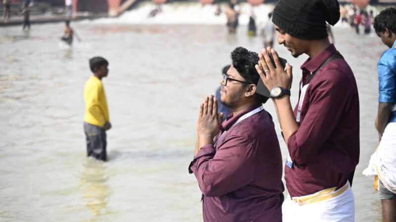 जय श्री राम के जयकारों से गूँजा अयोध्या धाम