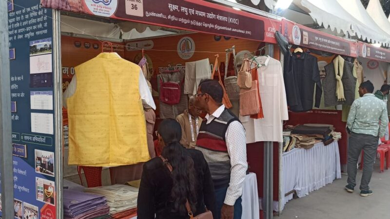 उत्तर-दक्षिण को जोड़ने वाली सांस्कृतिक धागा बनी खादी