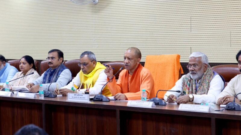 बूथ जीता, चुनाव जीता” – सीएम योगी ने काशी में दिया जीत का मंत्र