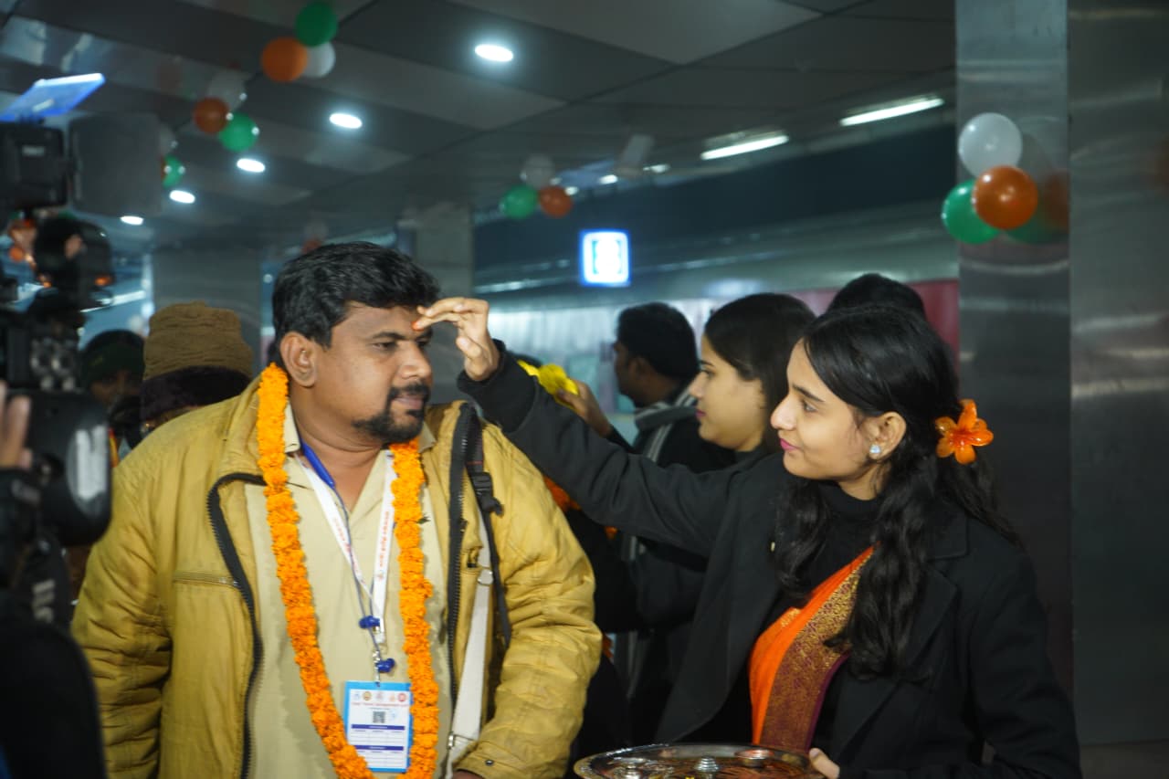 तमिलनाडु से पहुँचा सातवाँ आध्यात्मिक दल